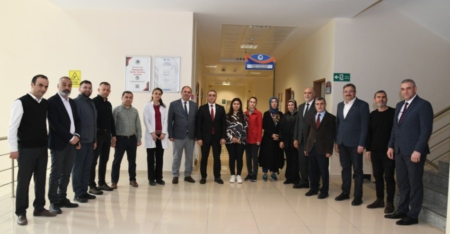 Rektör Karahocagil Üniversitemiz Personeliyle Bayramlaştı