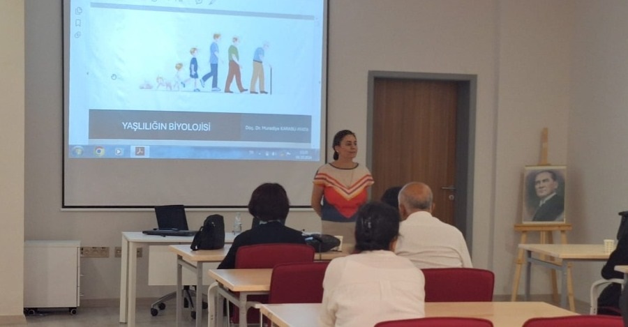 60+ Tazelenme Üniversitesinde Yoğun Ders Programı İle Eğitim Devam Ediyor