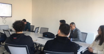 Mühendislik-Mimarlık Fakültesi Makine Mühendisliği Bölüm Öğrencilerine Kütüphane Oryantasyon Eğitimi Verildi.