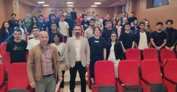 Tıp Fakültesinde, Oryantasyon Haftası Kapsamında; Öğrencilere Ve Personele Üniversitemizin Iso 50001 Enerji Yönetim Sistemi Hakkında Sunum Yapıldı