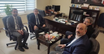 Üniversitemiz Rektörü Prof. Dr. Mustafa Kasım Karahocagil'in Daire Başkanımıza Taziye Ziyareti