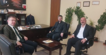 Vakıfbank Kırşehir Şube Müdürü Emrullah Altıntaş Ve Sakarya Üniversitesi Siyaset Bilgiler Fakültesi Öğretim Üyesi Doç. Dr. Nurullah Altıntaş, Öğrenci İşleri Daire Başkanlığımıza Ziyarette Bulundular.