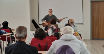 Tazelenme Üniversitesinde Dersler Renkli Geçti