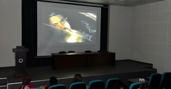 Genç Kızılay Öğrenci Topluluğunun Düzenlediği Film Gösterimi Etkinliğine Ev Sahipliği Yaptık.