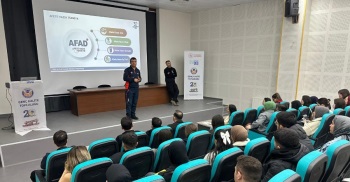 Genç Kalite Topluluğu Tarafından 'Kalite Ve Dirençlik: Afete Hazır Toplum” Programı Gerçekleştirildi.