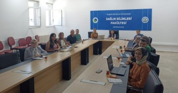 Sağlık Bilimleri Fakültemizde Efqm Modeli Kapsamında Öğrenci Memnuniyet Anketi Sonuçları Değerlendirildi