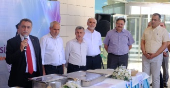 Kaeü Ailesi İçin Kampüste Geleneksel Aşure Dağıtımı Gerçekleştirildi.