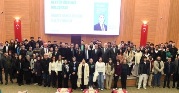 Rektör–Öğrenci Buluşmasında Tazelenme Üniversitesi Temsil Edildi