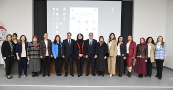Merkez Kütüphanede 2. Aile Ve Kadın Çalıştayına Ev Sahipliği Yaptık.