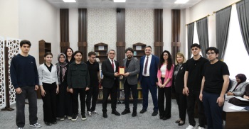 Sosyal Sorumluluk Projesi Kapsamında Merkez Kütüphanemize Kitap Bağışı Yapıldı.