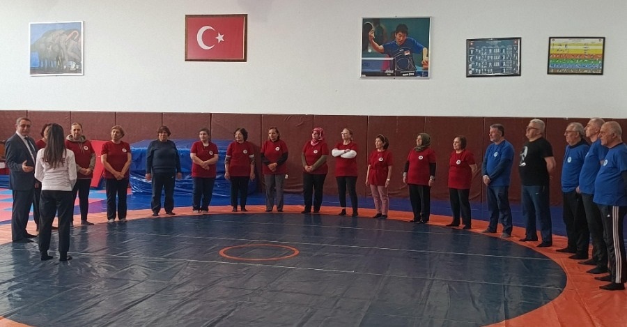 Spor Dostu Kampüs Projesi Kapsamında Tazelenme Üniversitesi Öğrencileri İle  Bisiklet Turu Ve Sportif Aktiviteler Gerçekleştirildi.