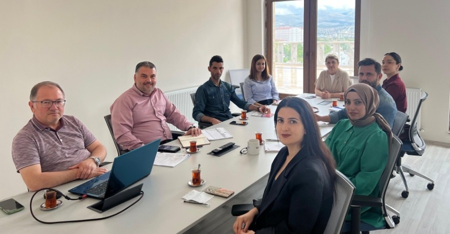 K.A.E.Ü Kütüphane Ve Dokümantasyon Daire Başkanlığı 2025 Yılı Kalite Yönetim Sistemi Çalışmaları Kapsamında Mayıs Ayı Birim Kalite Komisyonu Toplantısı Gerçekleştirildi.