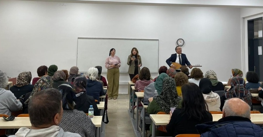 Azelenme Üniversitesinde İkinci Hafta Dersleri Yoğun İlgiyle Devam Ediyor