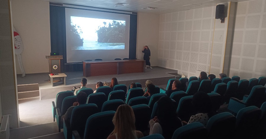Yeni Dünya Uluslararası İlişkiler Öğrenci Topluluğu Tarafından Organize Edilen Film Gösterimi Etkinliğine Ev Sahipliği Yaptık.