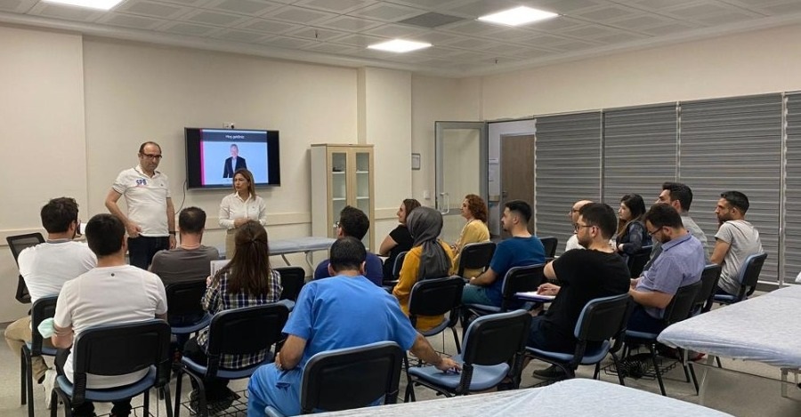 Fizik Tedavi Ve Rehabilitasyon Kliniğinde Kinezyo Bantlama Eğitimi Gerçekleştirildi