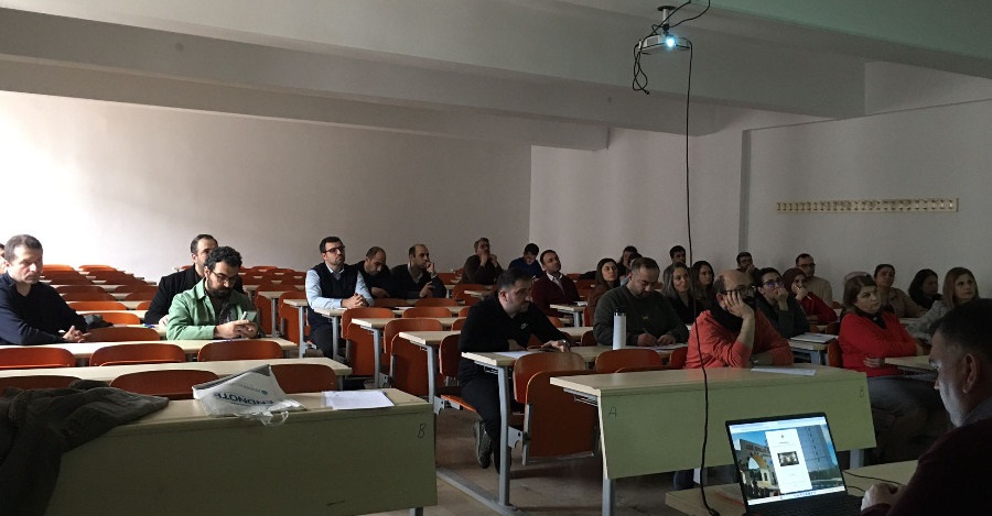 İktisadi Ve İdari Bilimler Fakültesi'nde Eğitim Ve Bilgilendirme Toplantısı Gerçekleştirildi.