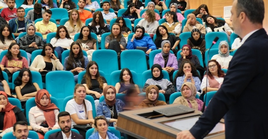 Kaeü Sağlık Hizmetleri Meslek Yüksekokuluna Başkanlığımızın Tanıtımını Yaptık.