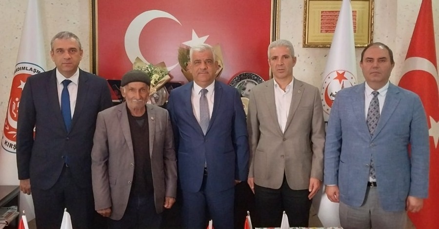 Genel Sekreterimiz, Daire Başkanımız Ve Beraberindeki Heyet Kırşehir Şehit Aileleri Derneğini Ziyaret Ettiler