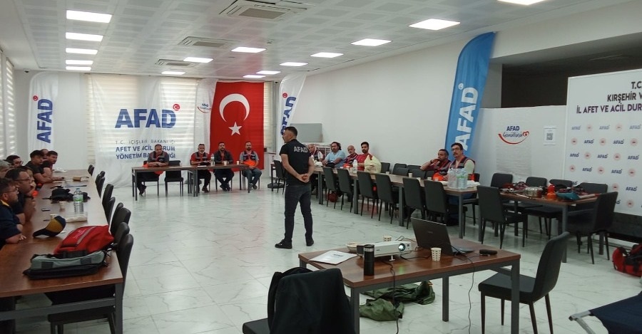 Ahak  Akreditasyon Ekibinin Eğitiminden Kareler.....