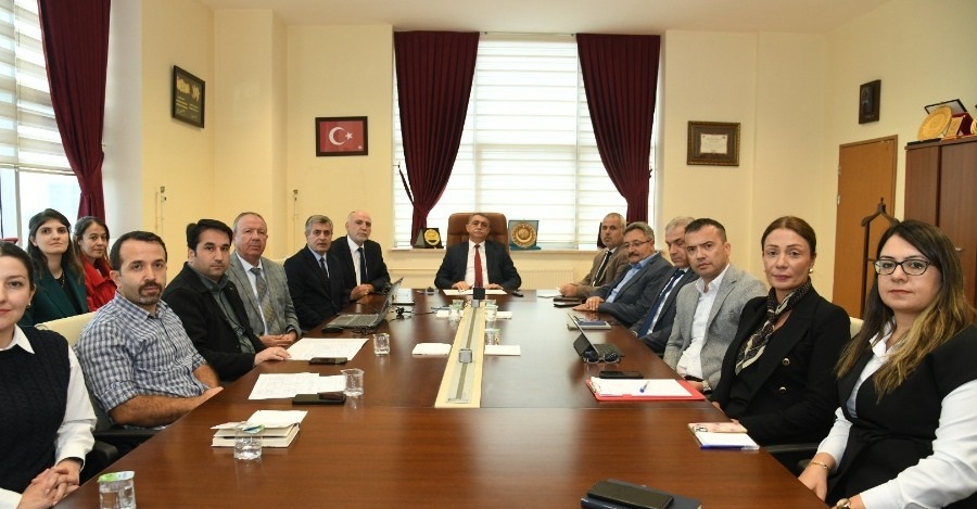 Kalite Yönetim Koordinatörlüğü Yürütme Kurulunda Efqm Saha Ziyareti Hazırlıkları Değerlendirildi