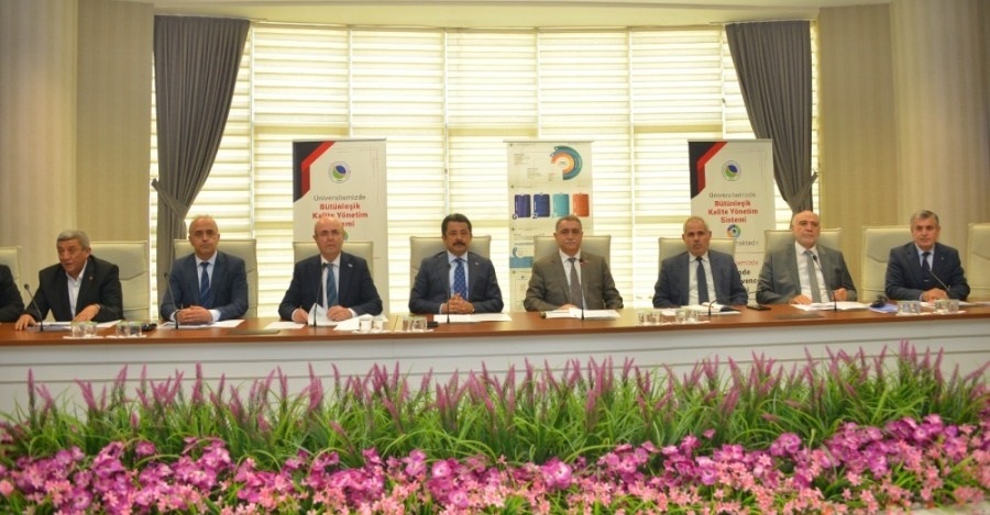 Üniversitemiz Danışma Kurulu Toplantısı Gerçekleştirildi