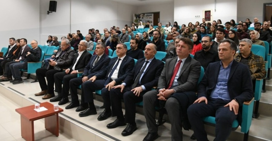 Eğitim Fakültesi Konferanslarında “Yükseköğretimde Kalite” Konusu Ele Alındı