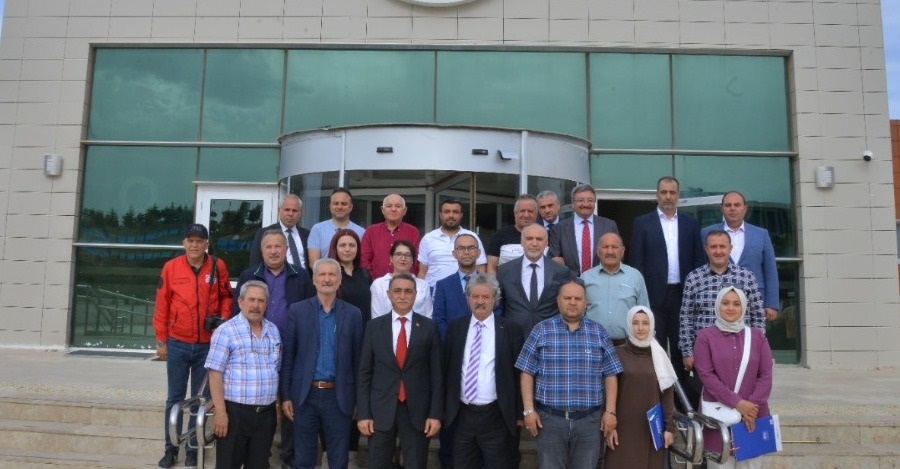 Genel Sekreterimiz Dr. Öğr. Üyesi Hüseyin İlter Üniversitemiz Rektörü Prof. Dr. Mustafa Kasım Karahocagil,İn Yerel Basınla Düzenlediği Toplantıya Katılmıştır.