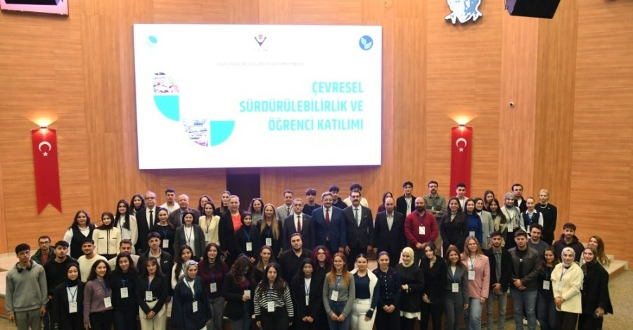 Üniversitemizde Çevresel Sürdürülebilirlik Ve Öğrenci Katılımı Çalıştayı Düzenlendi