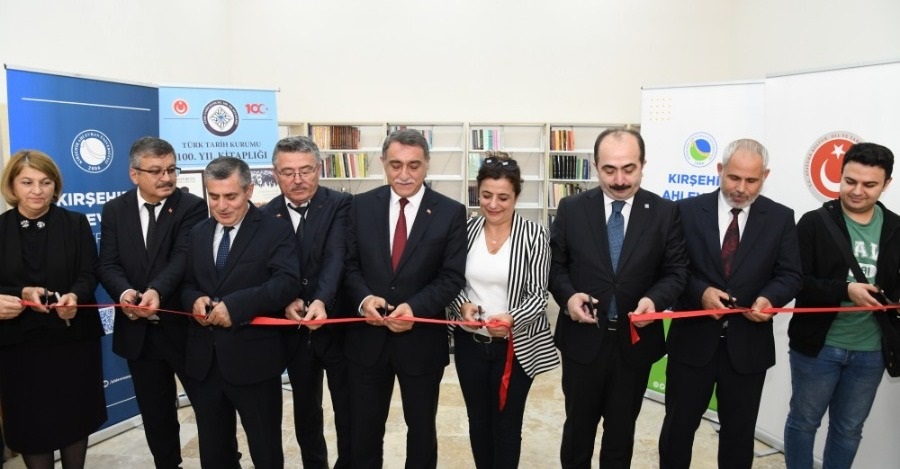 Kütüphanemizde Türk Tarih Kurumu Yüzüncü Yıl Kitaplığı Kuruldu