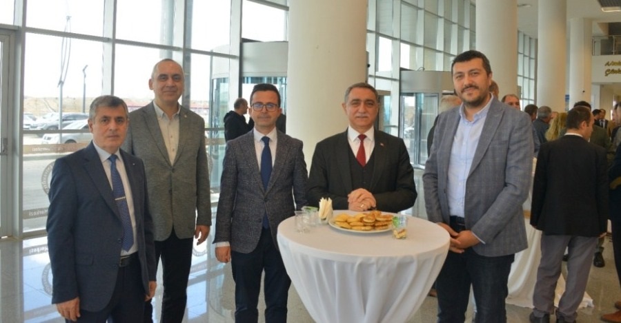 Üniversitemizde Bayramlaşma Programı Gerçekleştirildi